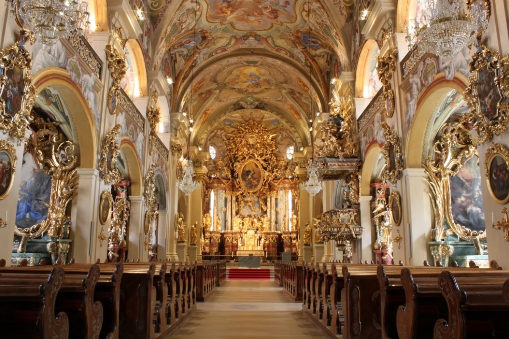 Stiftskirche Vorau_Bus ©manfred glössl